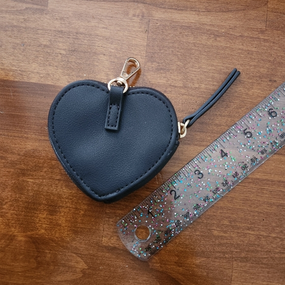 Juicy Couture Black Heart Coin Purse - Picture 4 of 4
